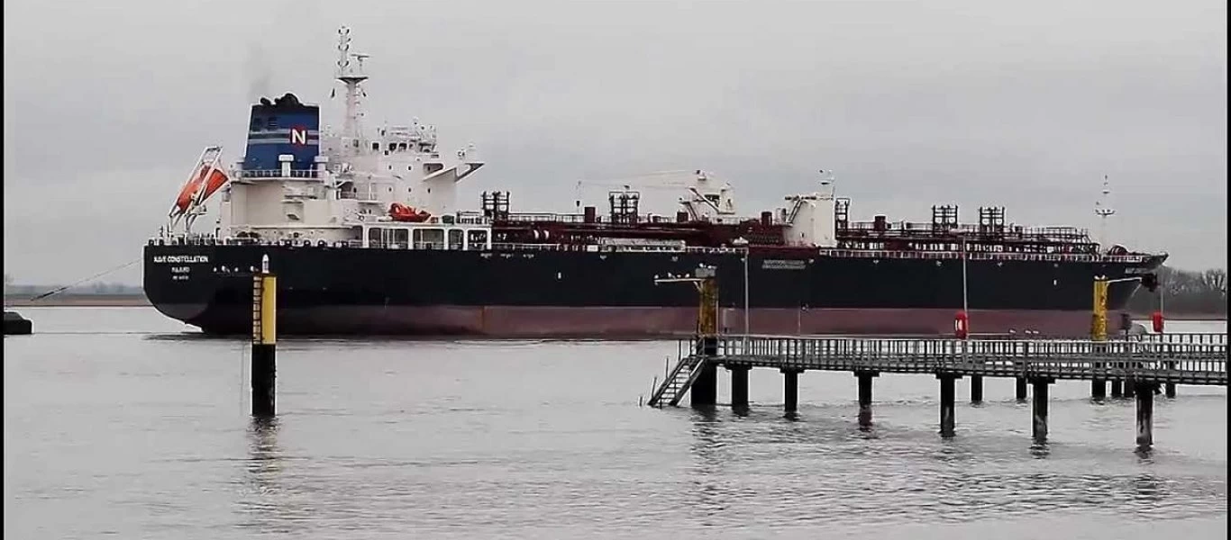 Πειρατές απήγαγαν 19 ναυτικούς από ελληνόκτητο τάνκερ στη Νιγηρία